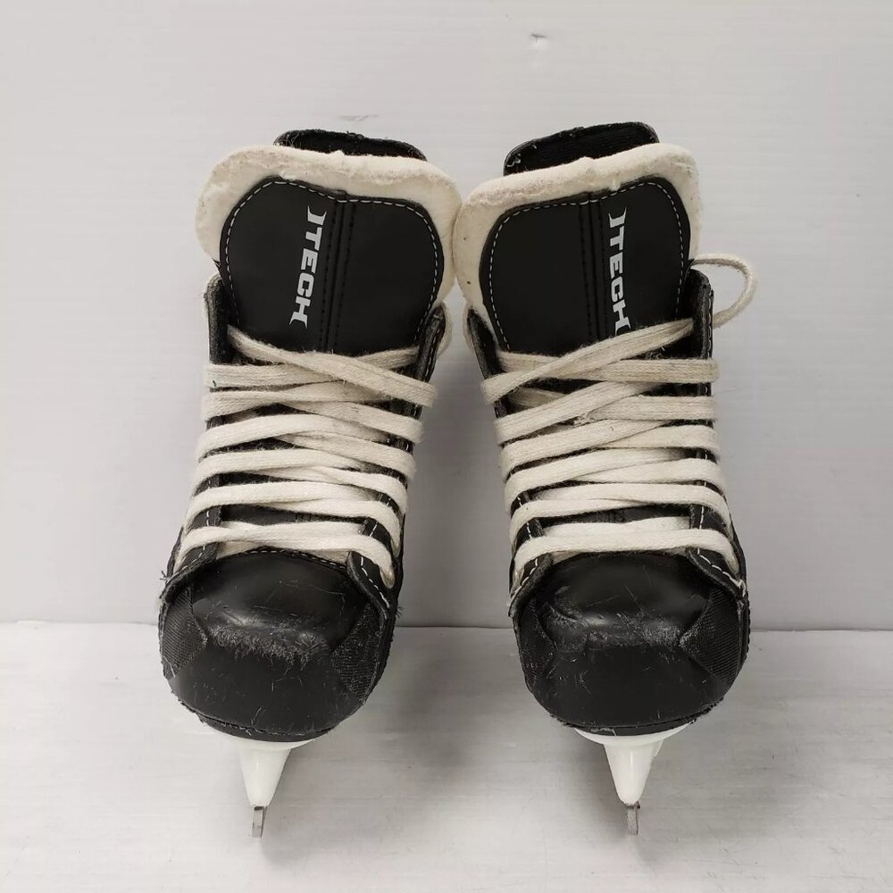 (35315-2) Itech Skates - Size 9 Youth